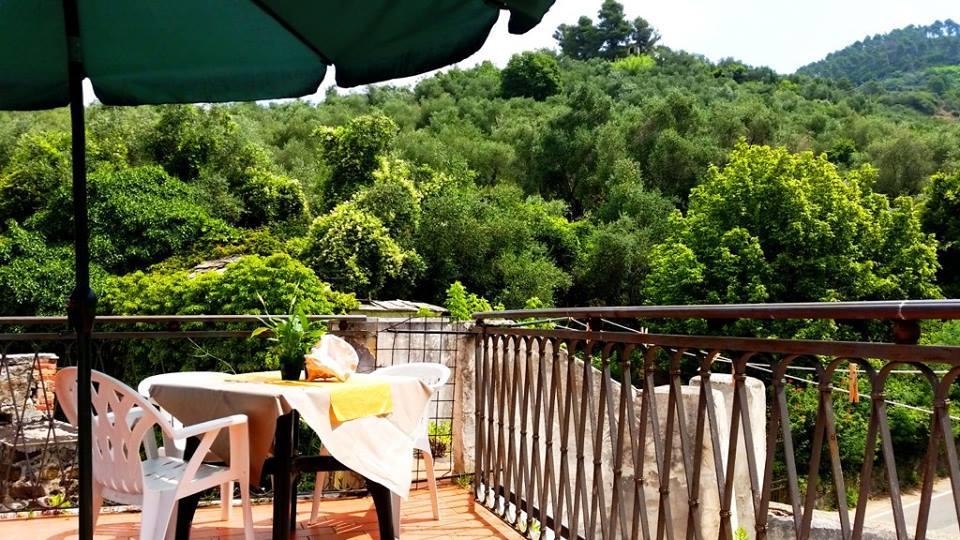 Ospitalia Del Mare Hostel 레반토 외부 사진