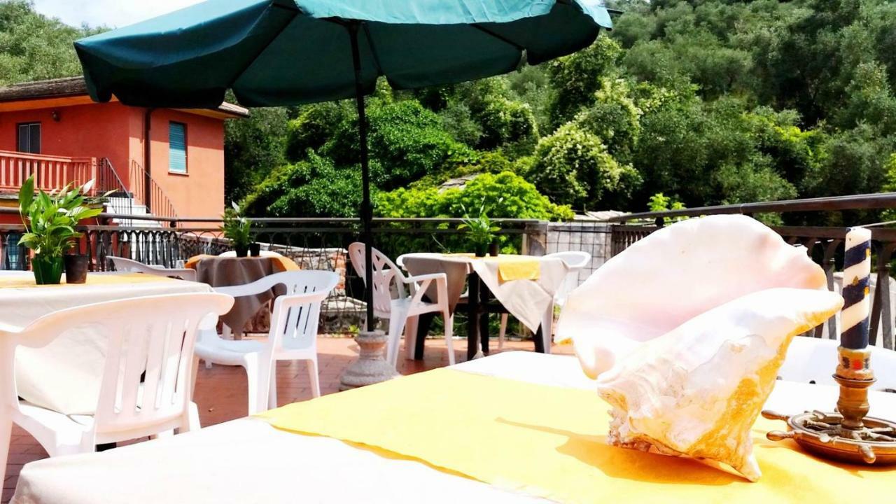 Ospitalia Del Mare Hostel 레반토 외부 사진
